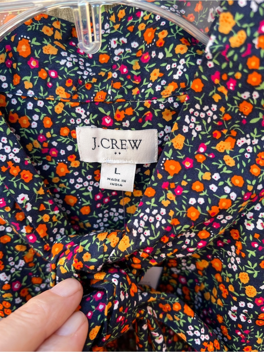 👗J. Crew Black Floral Tie-Neck Long Sleeve Shirt - Picture 4 of 9